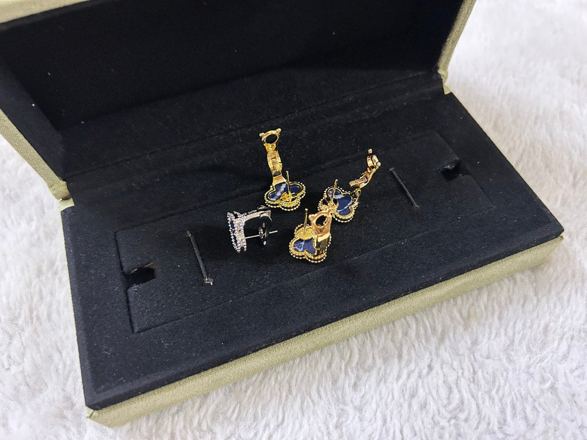 [Elara jewelsry ]CLOVER PIETERSITE MEDIUM STUD EARRINGS