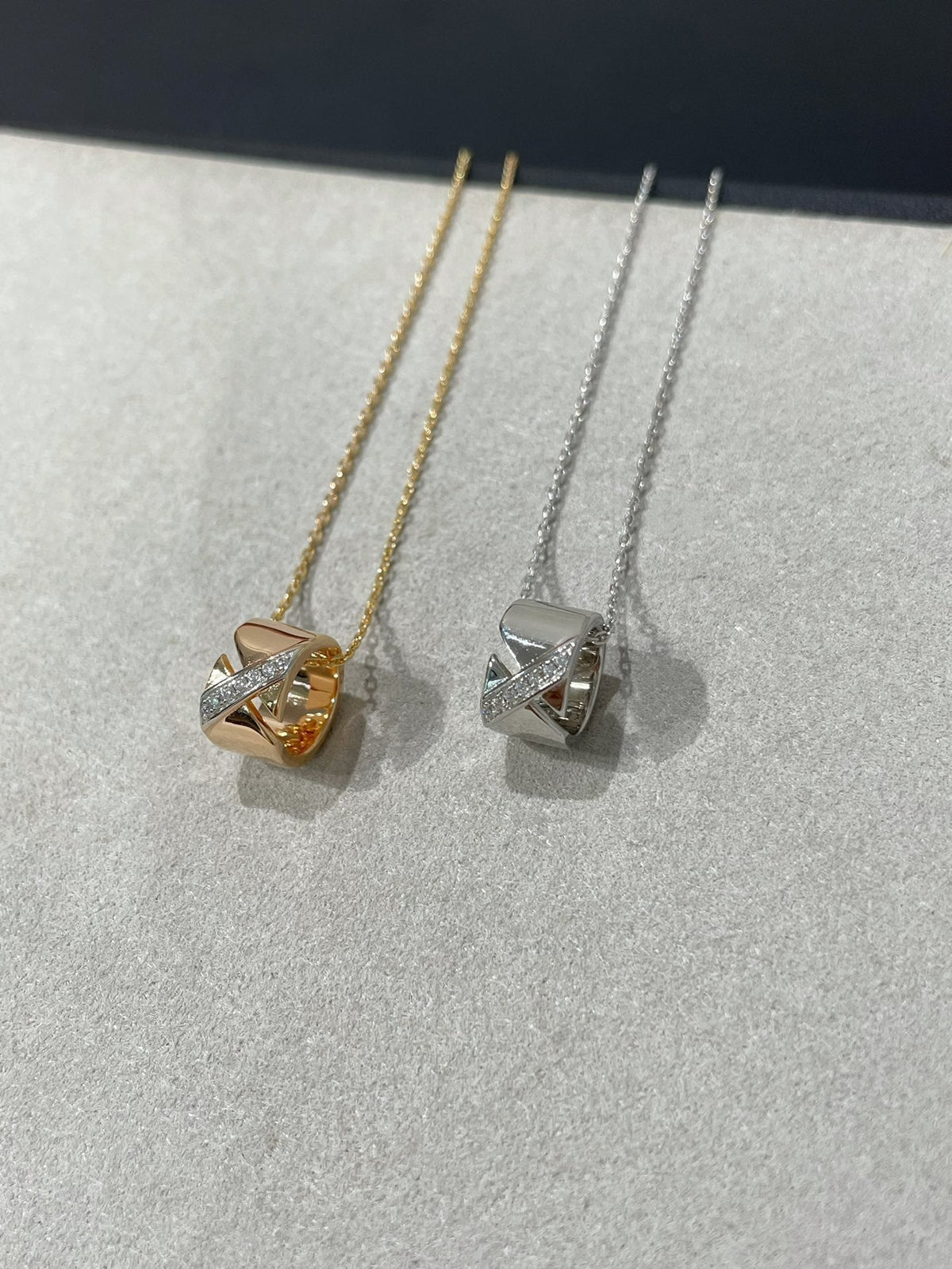 [Elara jewelsry ]LIENS EVIDENCE DIAMOND NECKLACE
