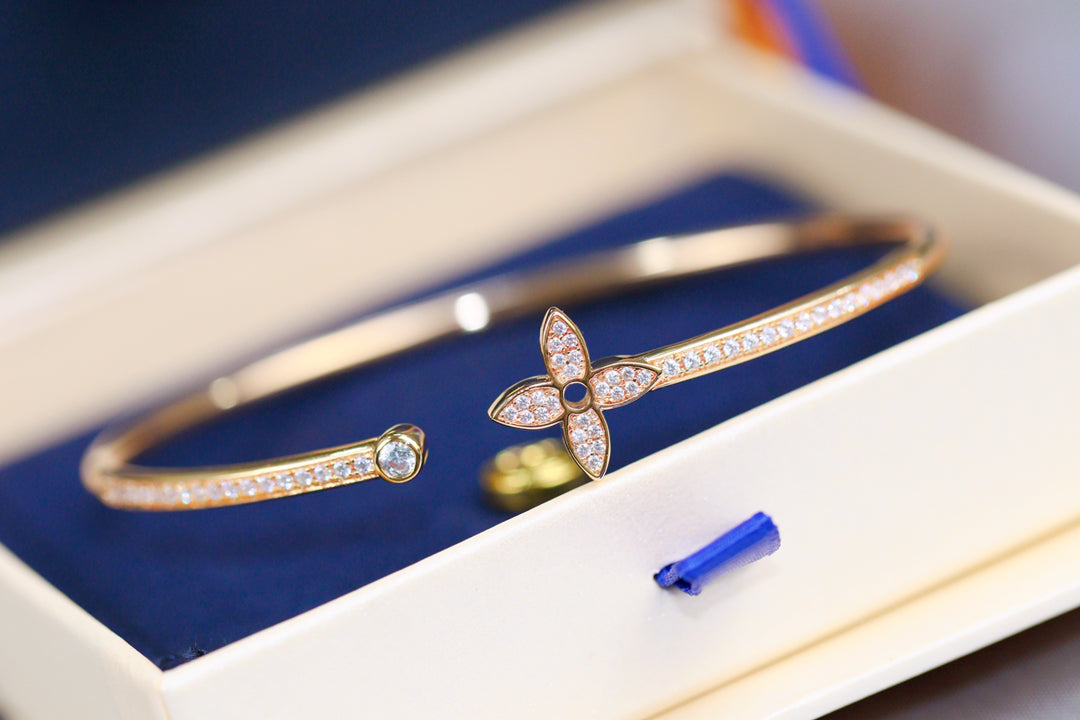 [Elara jewelsry ]IDYLLE PINK GOLD OPEN BRACELET DIAMOND PAVED