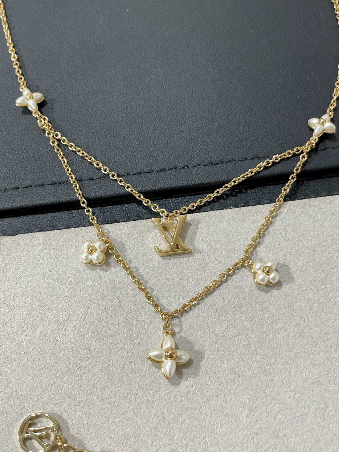 [Elara jewelsry ]FLOWERGRAM GOLD MOP DOUBLE ROW NECKLACE