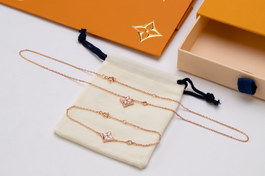 [Elara jewelsry ]STAR PINK MOP 1 DIAMOND PINK GOLD NECKLACE