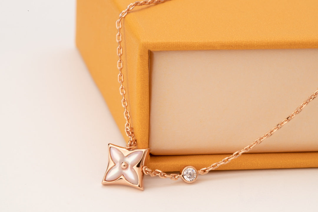 [Elara jewelsry ]STAR PINK MOP 1 DIAMOND PINK GOLD NECKLACE