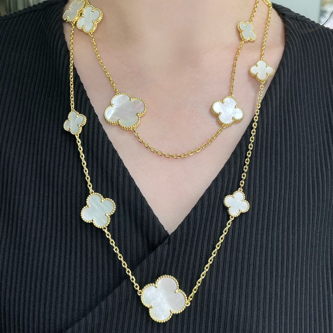 [Elara jewelsry ]CLOVER 16 MOTIF WHITE MOP GOLD NECKLACE