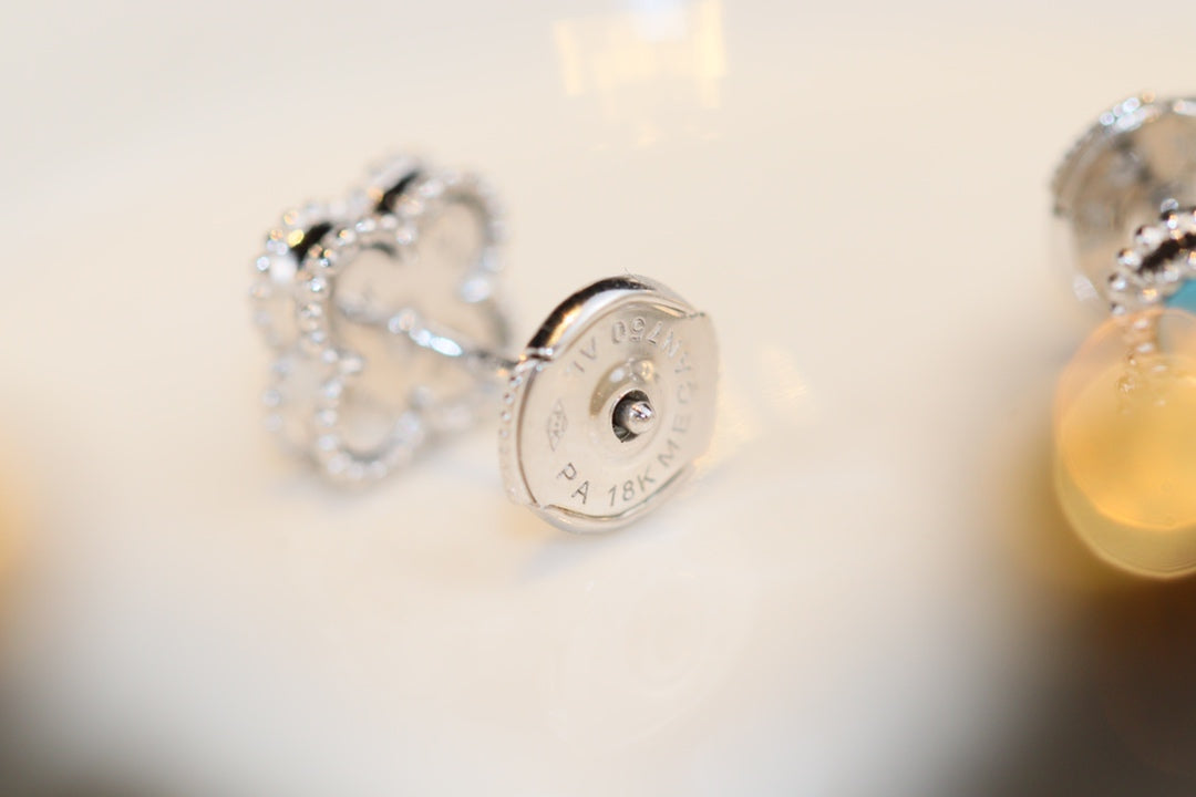 [Elara jewelsry ]CLOVER MINI TURQUOISE SILVER STUD EARRINGS