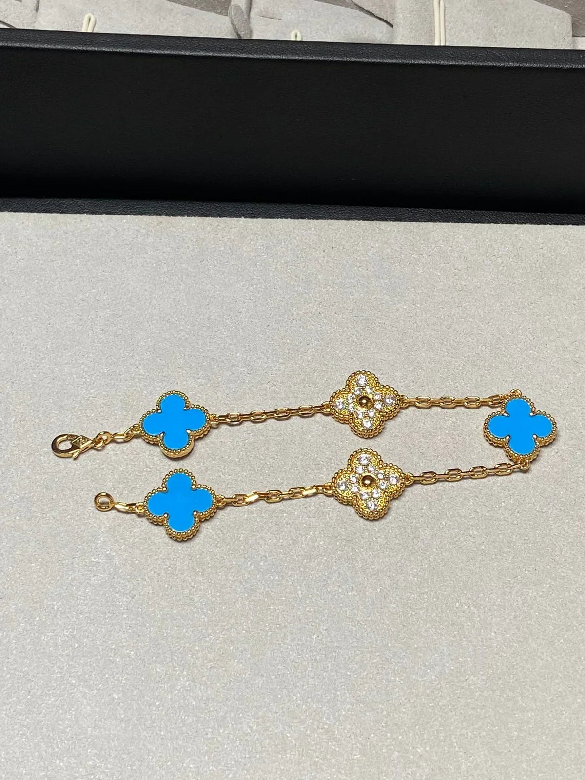 [Elara jewelsry ] CLOVER 5 MOTIF BLUE AGATE BRACELET COLLECTION