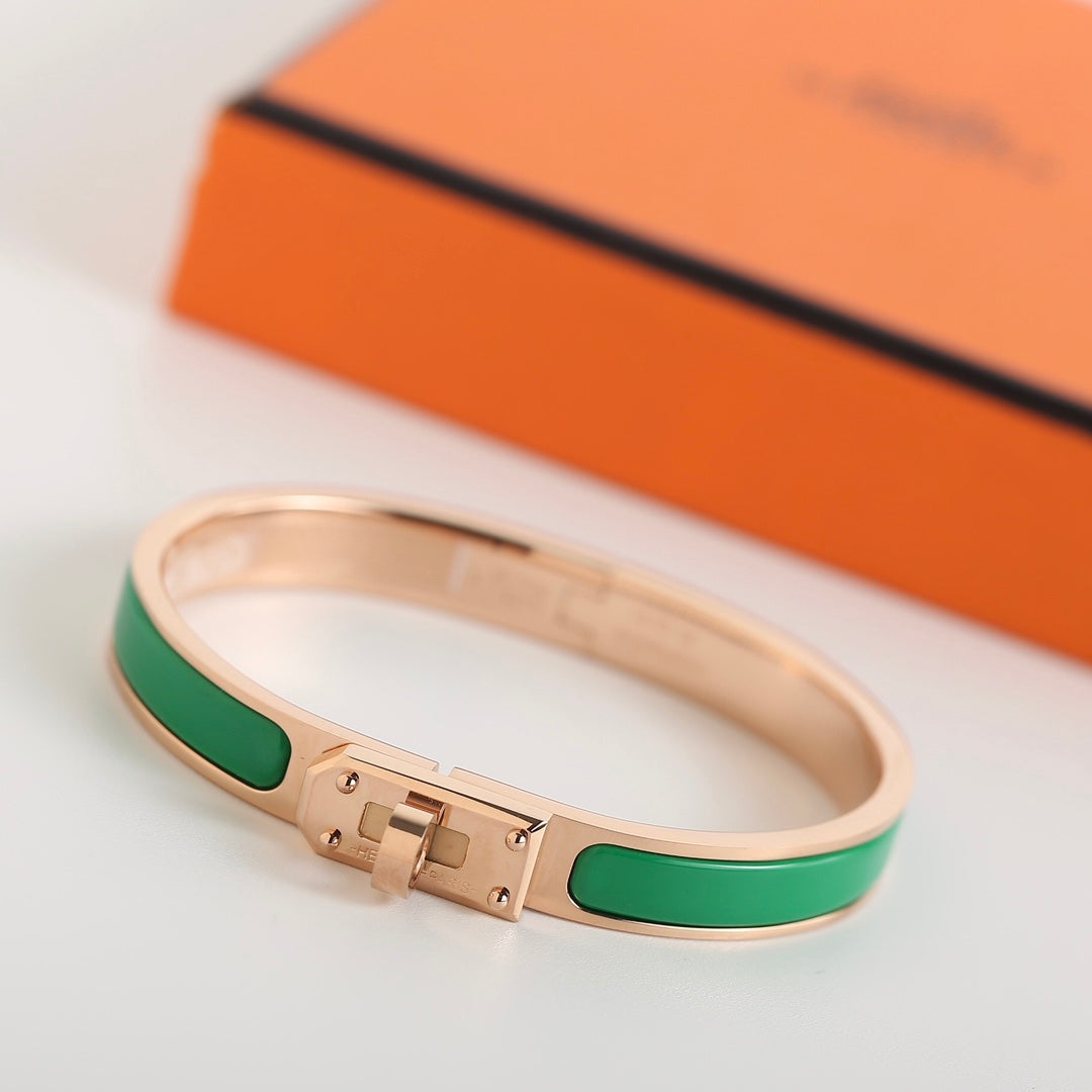 [Elara jewelsry ]HM KELLY GREEN BRACELET