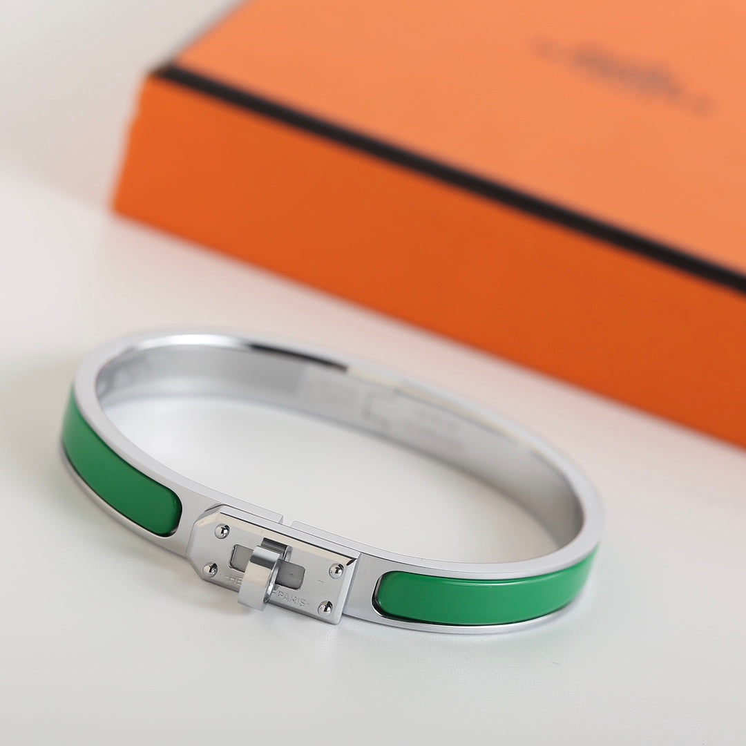 [Elara jewelsry ]HM KELLY GREEN BRACELET