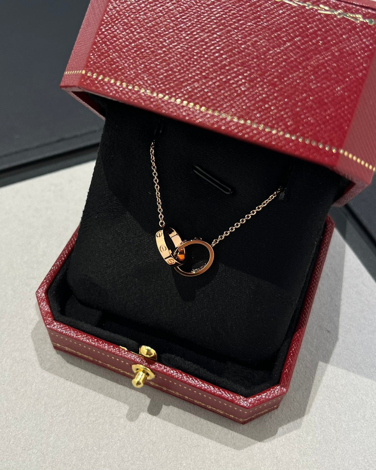 [Elara jewelsry ]LOVE NECKLACE DOUBLE RING PINK GOLD
