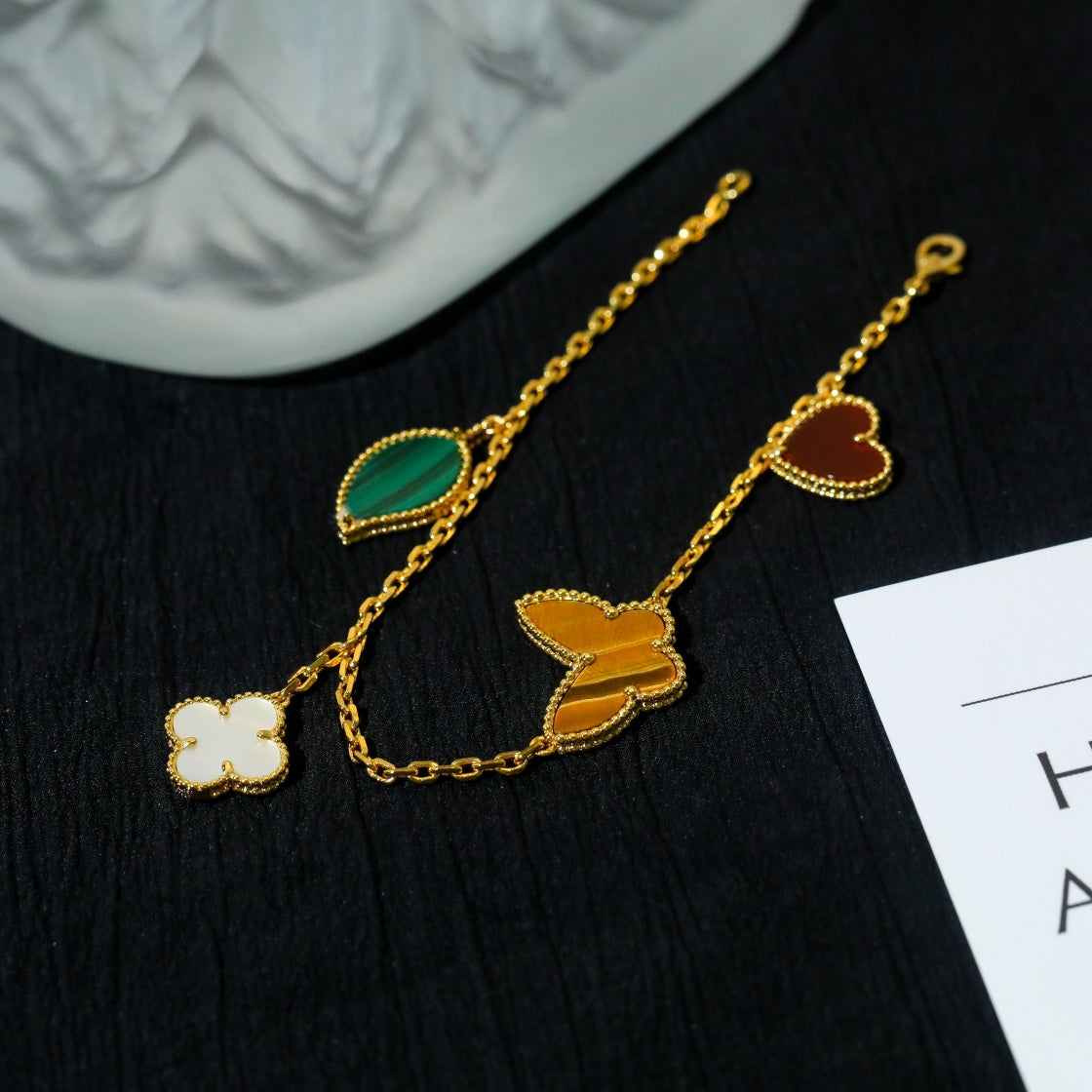 [Elara jewelsry ]LUCKY SPRING 5 MOTIF GOLD BRACELET