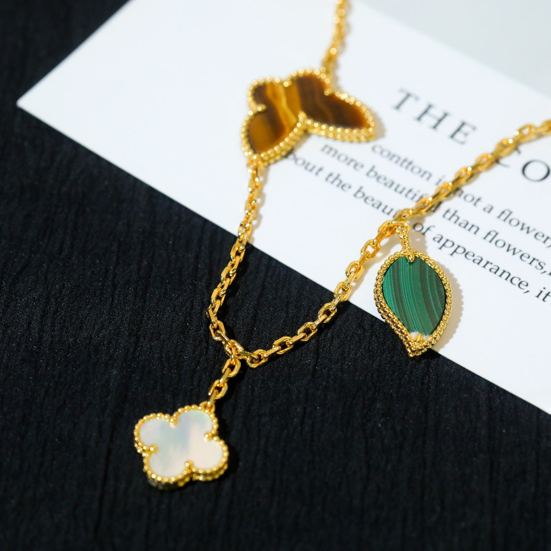 [Elara jewelsry ]LUCKY SPRING 5 MOTIF GOLD BRACELET