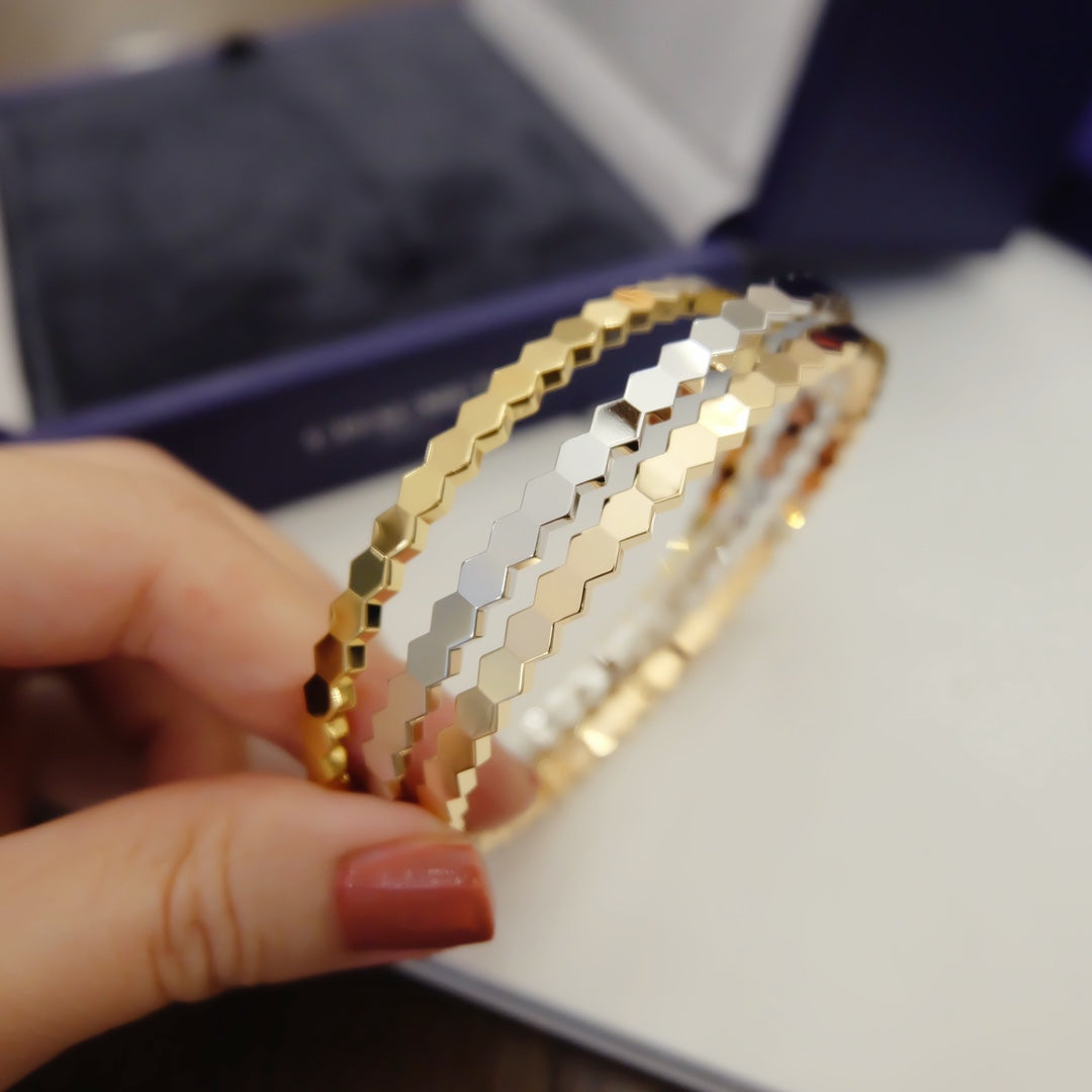 [Elara jewelsry ]BEE LOVE BRACELET
