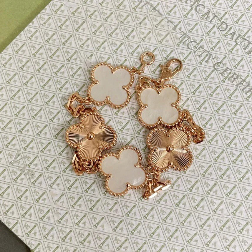 [Elara jewelsry ]CLOVER WHITE PEARL MOP 5 MOTIF BRACELET COLLECTION