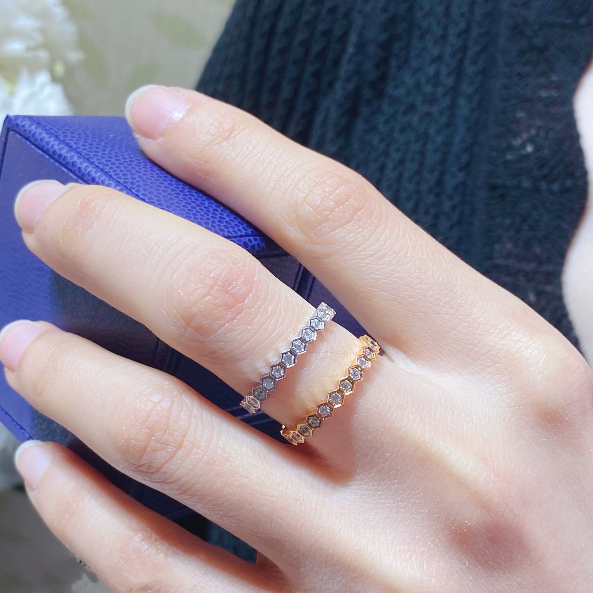 [Elara jewelsry ]BEE LOVE DIAMOND PAVED SMALL RING