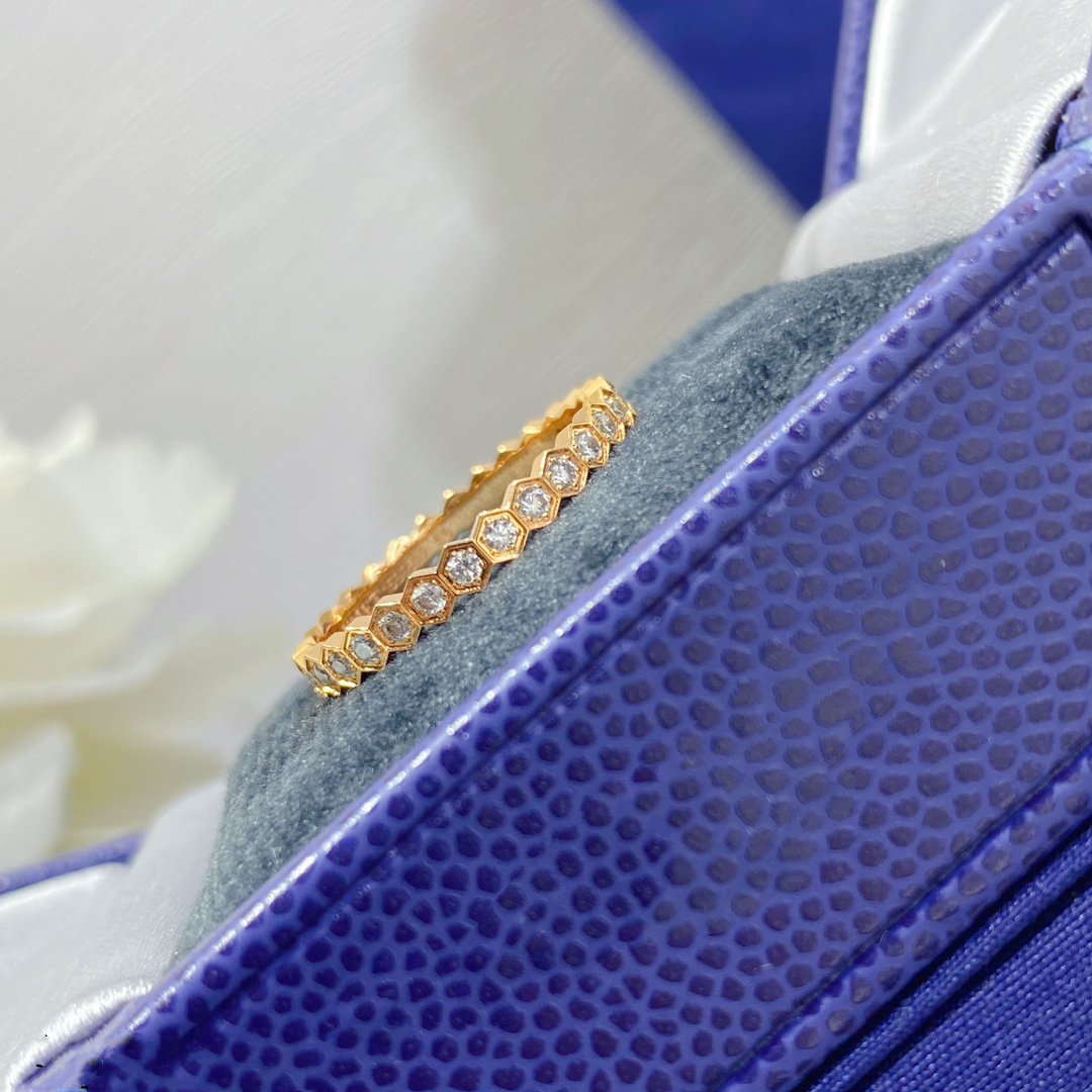 [Elara jewelsry ]BEE LOVE DIAMOND PAVED SMALL RING