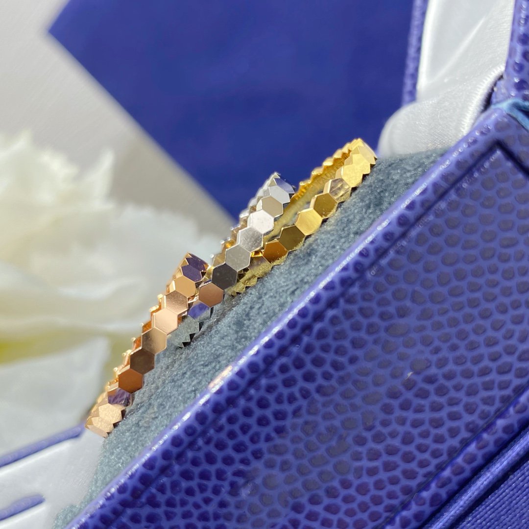 [Elara jewelsry ]BEE LOVE SMALL RING