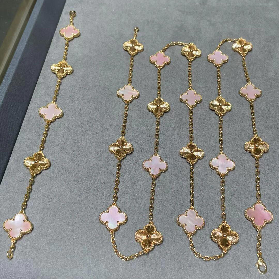 [Elara jewelsry ]CLOVER 20 MOTIFS LASER PINK MOP NECKLACE