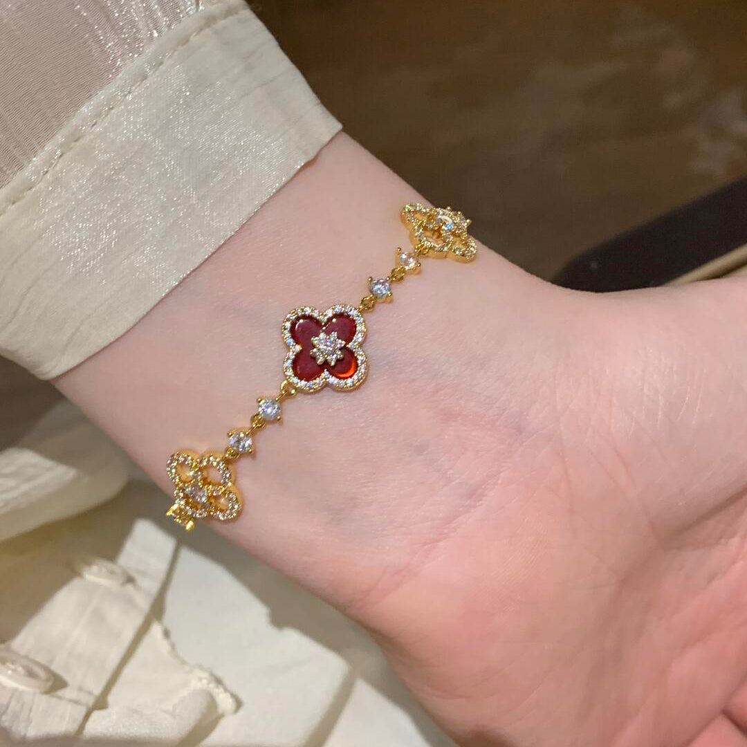 [Elara jewelsry ]CLOVER 5 MOTIF PINK BLUE RED WHITE BRACELET