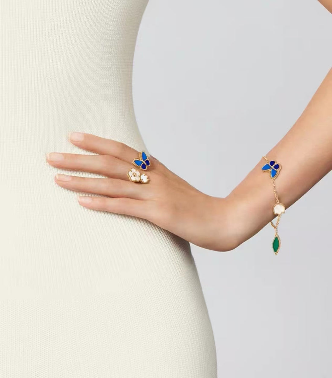 [Elara jewelsry ]LUCKY SPRING GOLD BLUESTONE WHITE MOTHER-OF-PEARL BRACELET