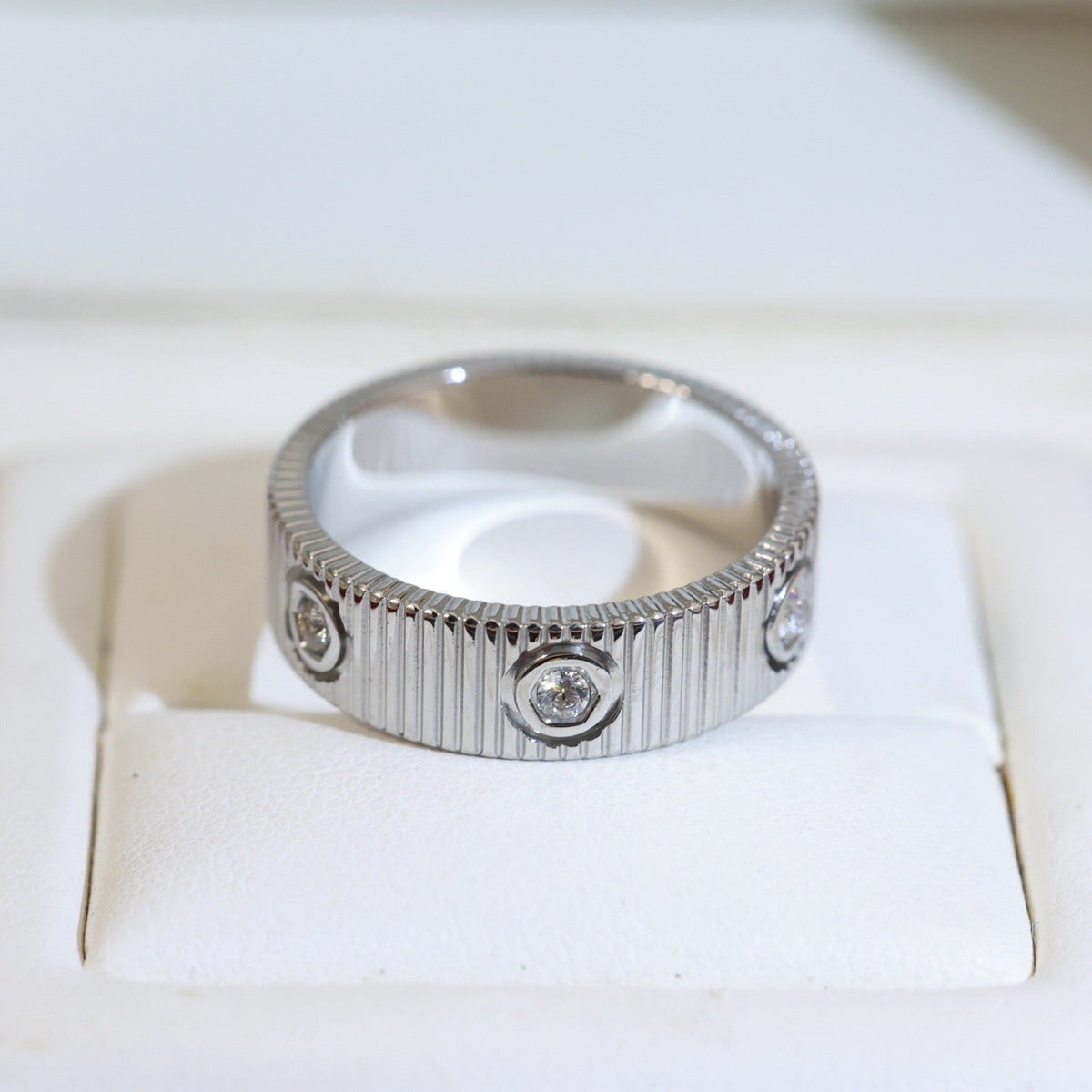 [Elara jewelsry]LOVE 6.5MM UNLIMITED 6 DIAMONDS RING