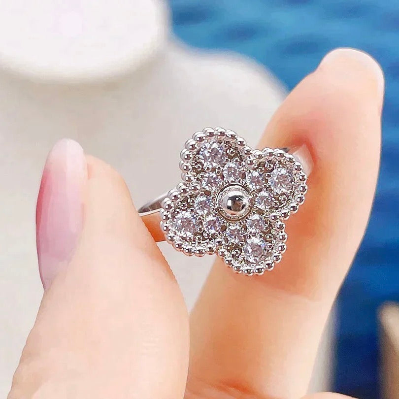 [Elara jewelsry ]CLOVER DIAMOND RING
