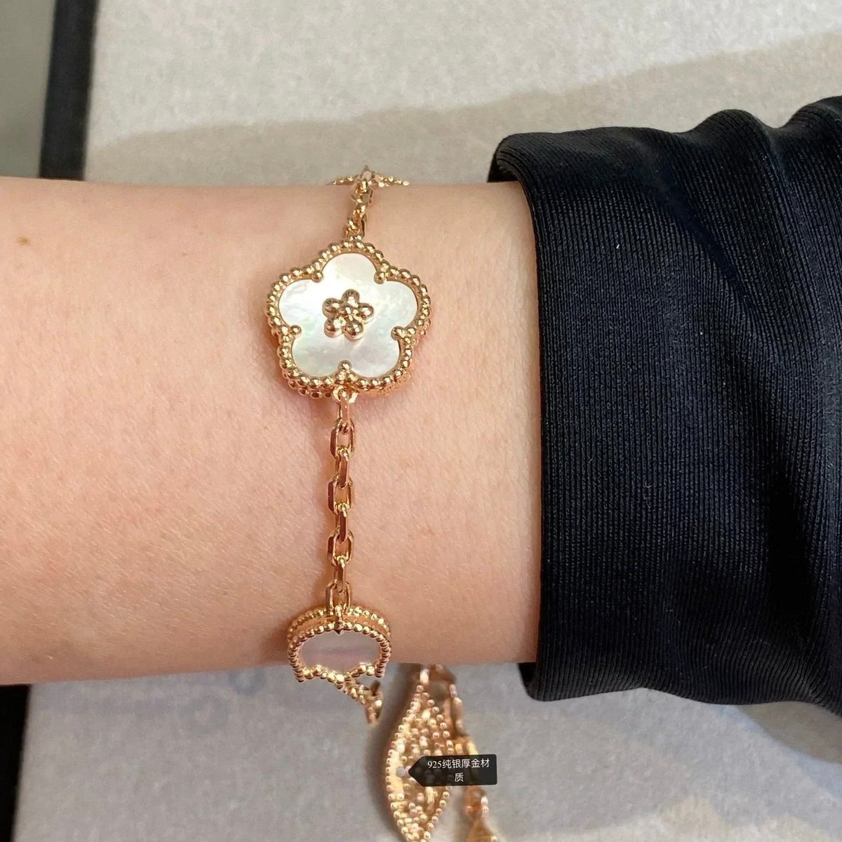 [Elara jewelsry ]LUCKY SPRING 5 MOTIF BRACELET
