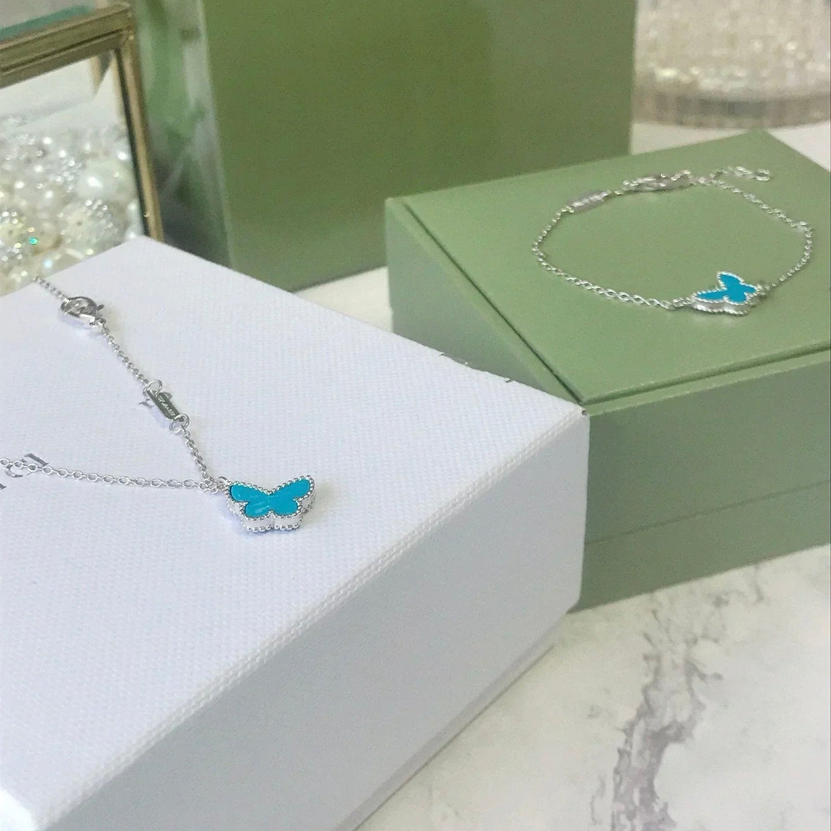 [Elara jewelsry ]BUTTERFLY TURQUOISE BUTTERFLY BRACELET SILVER