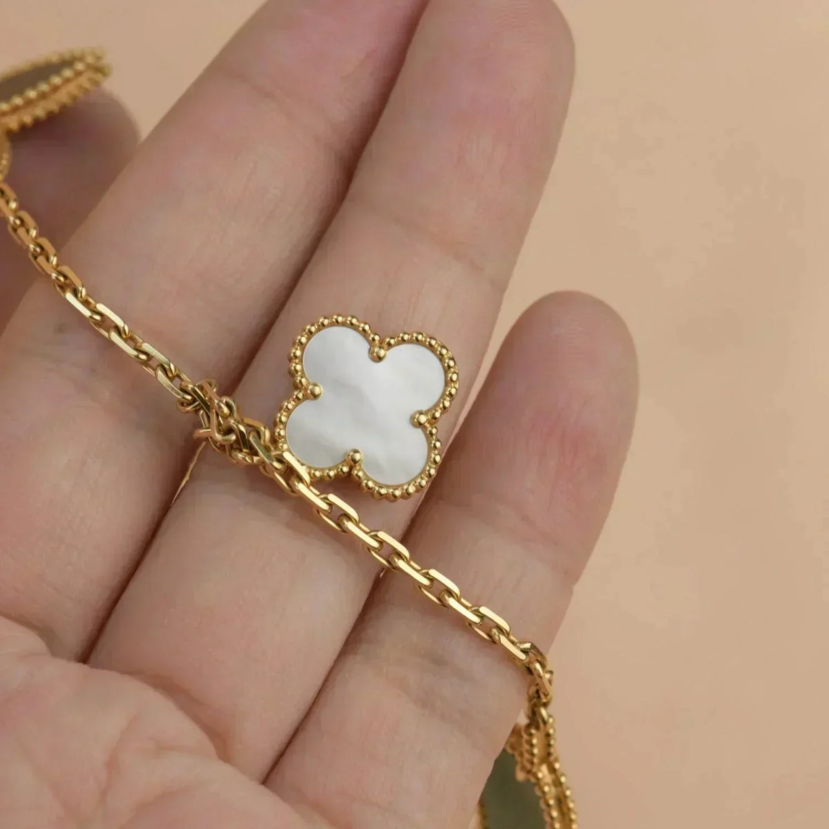 [Elara jewelsry ]LUCKY SPRING 5 MOTIF GOLD BRACELET