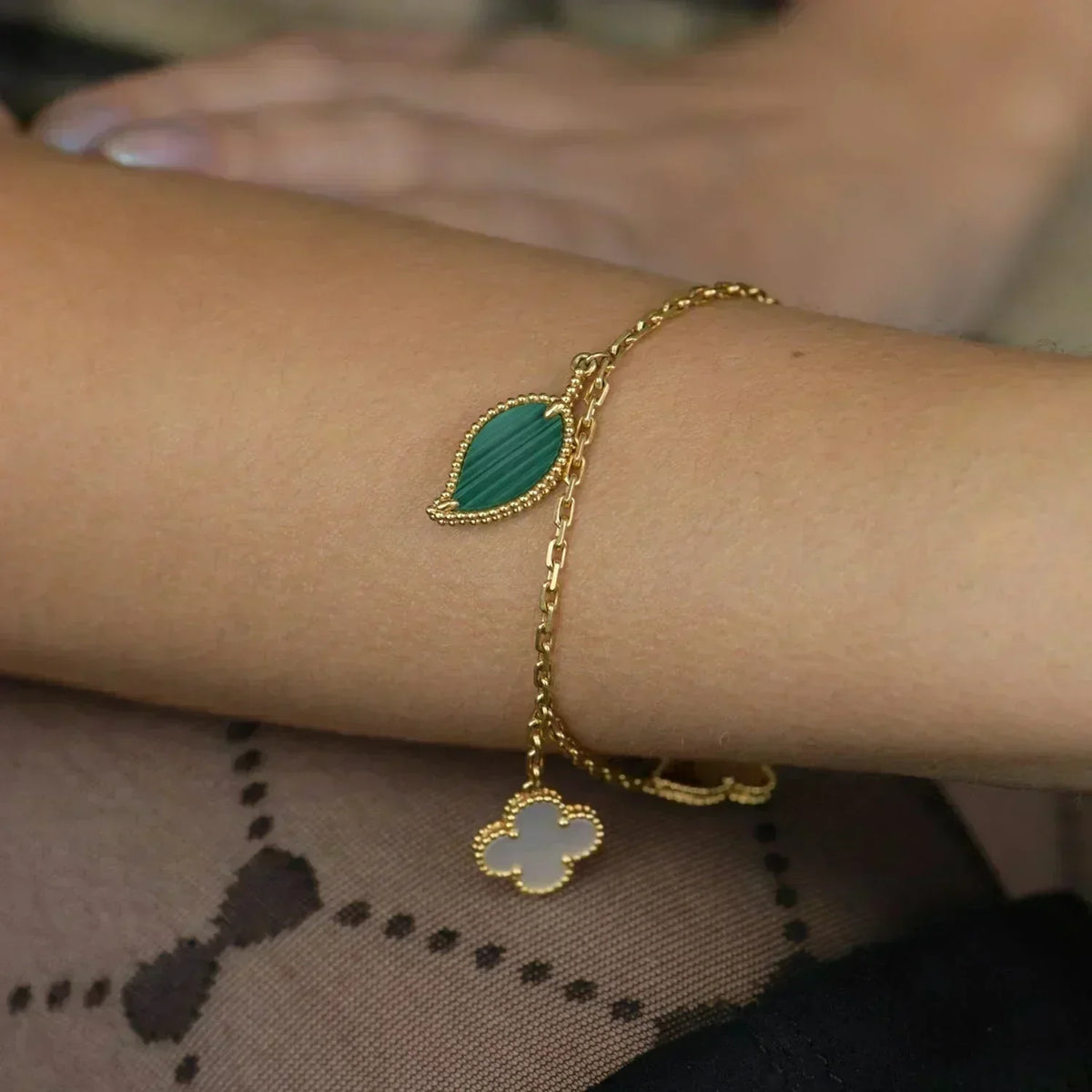[Elara jewelsry ]LUCKY SPRING 5 MOTIF GOLD BRACELET