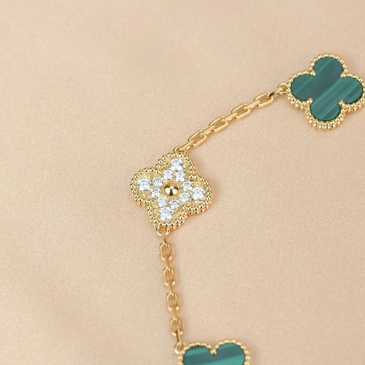 [Elara jewelsry ] CLOVER 5 MOTIF MALACHITE BRACELET COLLECTION