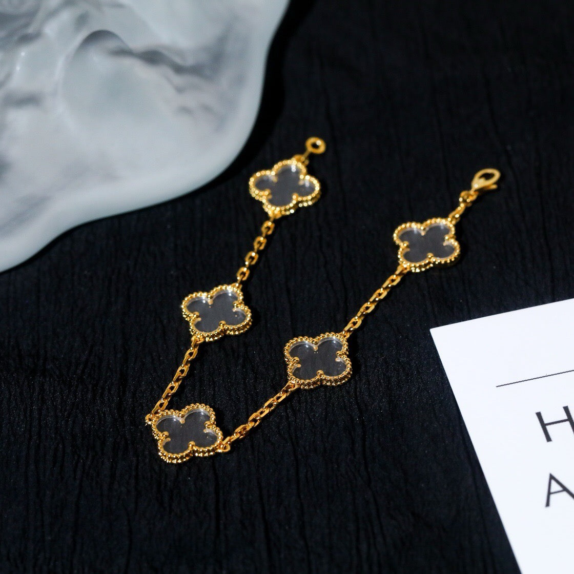[Elara jewelsry ]CLOVER 5 MOTIF ROCK CRYSTAL BRACELET