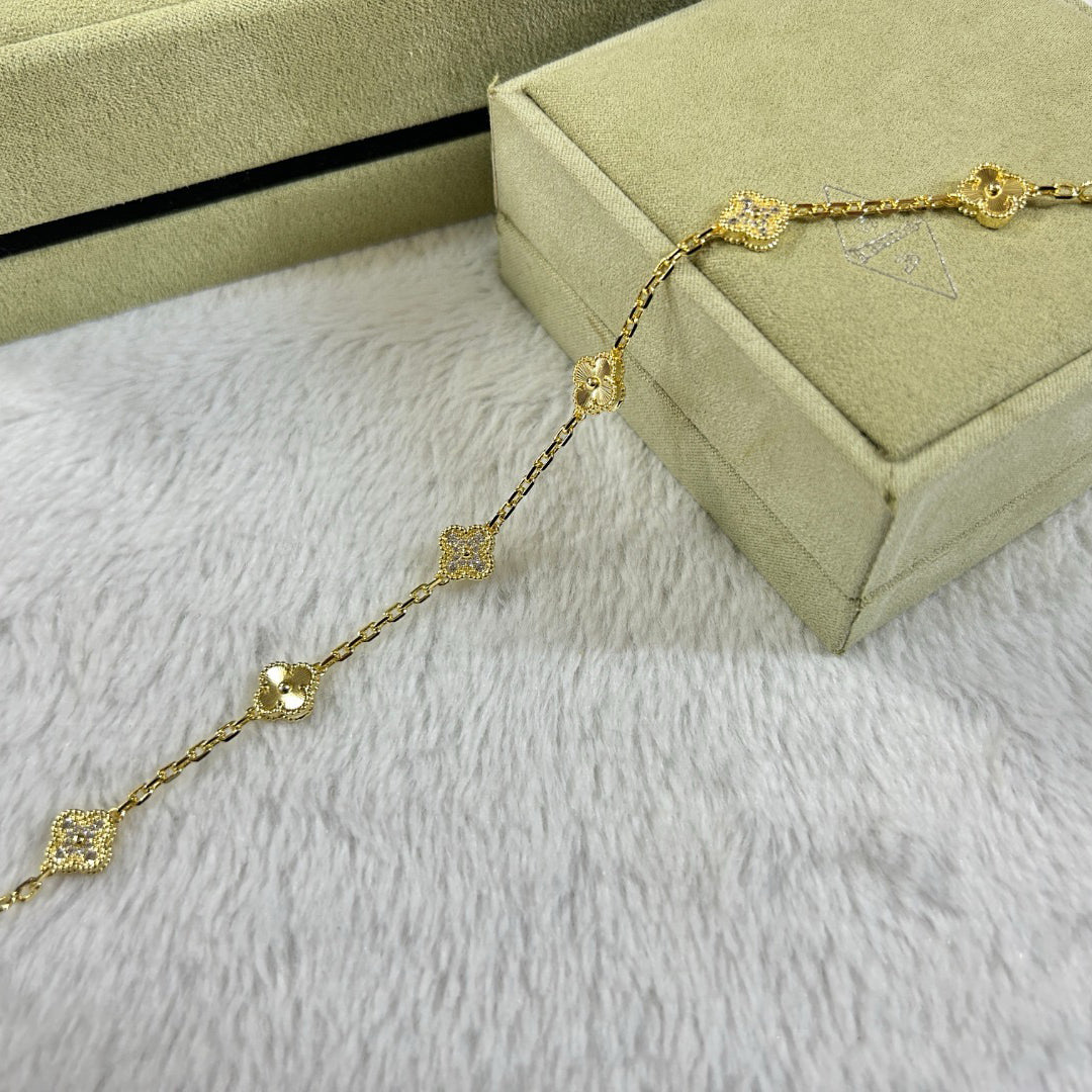 [Elara jewelsry ]CLOVER 6 MOTIF DIAMOND LASER BRACELET