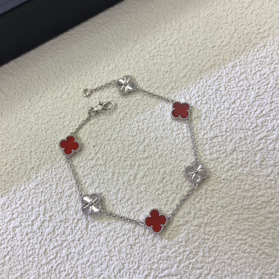 [Elara jewelsry ]CLOVER 6 MOTIF RED AGATE LASER BRACELET