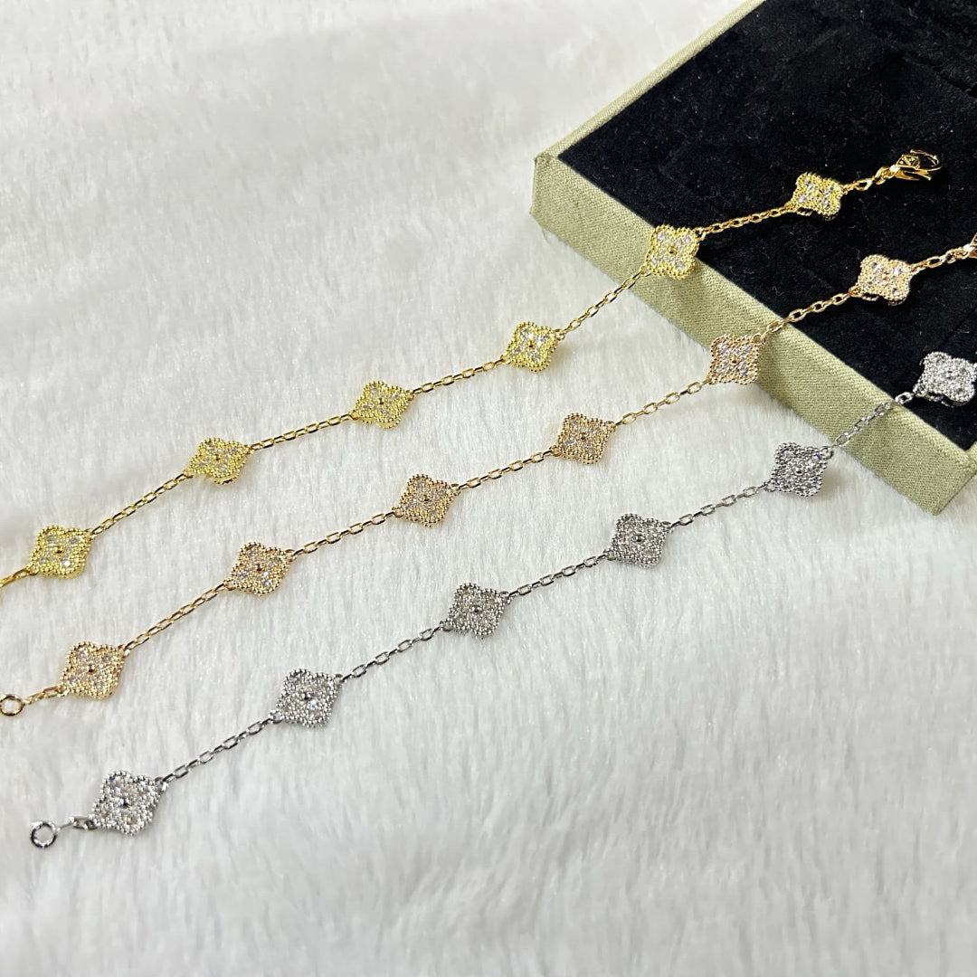 [Elara jewelsry ]CLOVER 6 MOTIF DIAMOND BRACELET