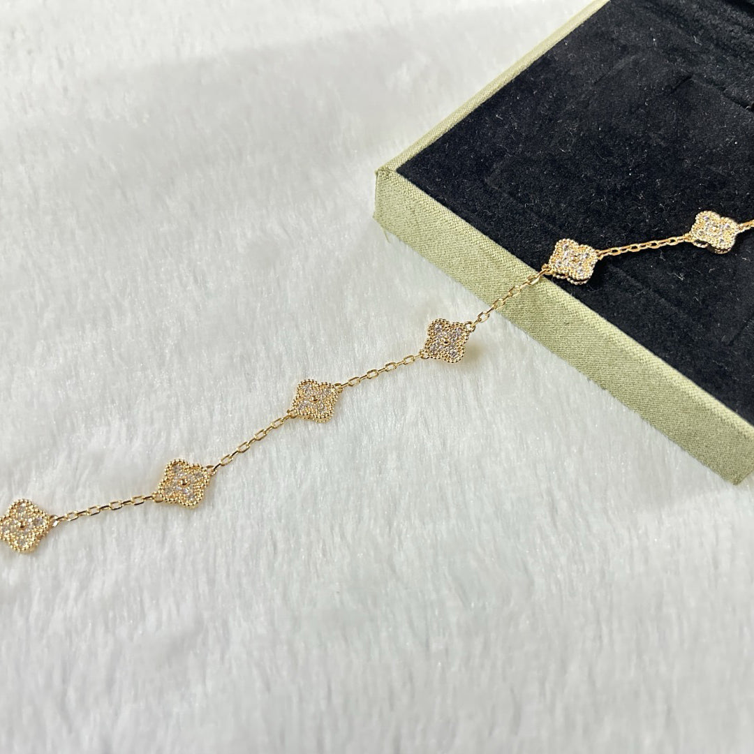 [Elara jewelsry ]CLOVER 6 MOTIF DIAMOND BRACELET
