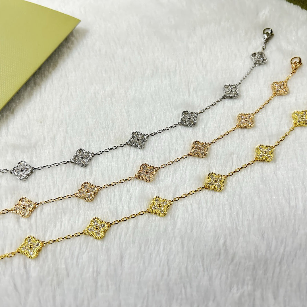 [Elara jewelsry ]CLOVER 6 MOTIF DIAMOND BRACELET