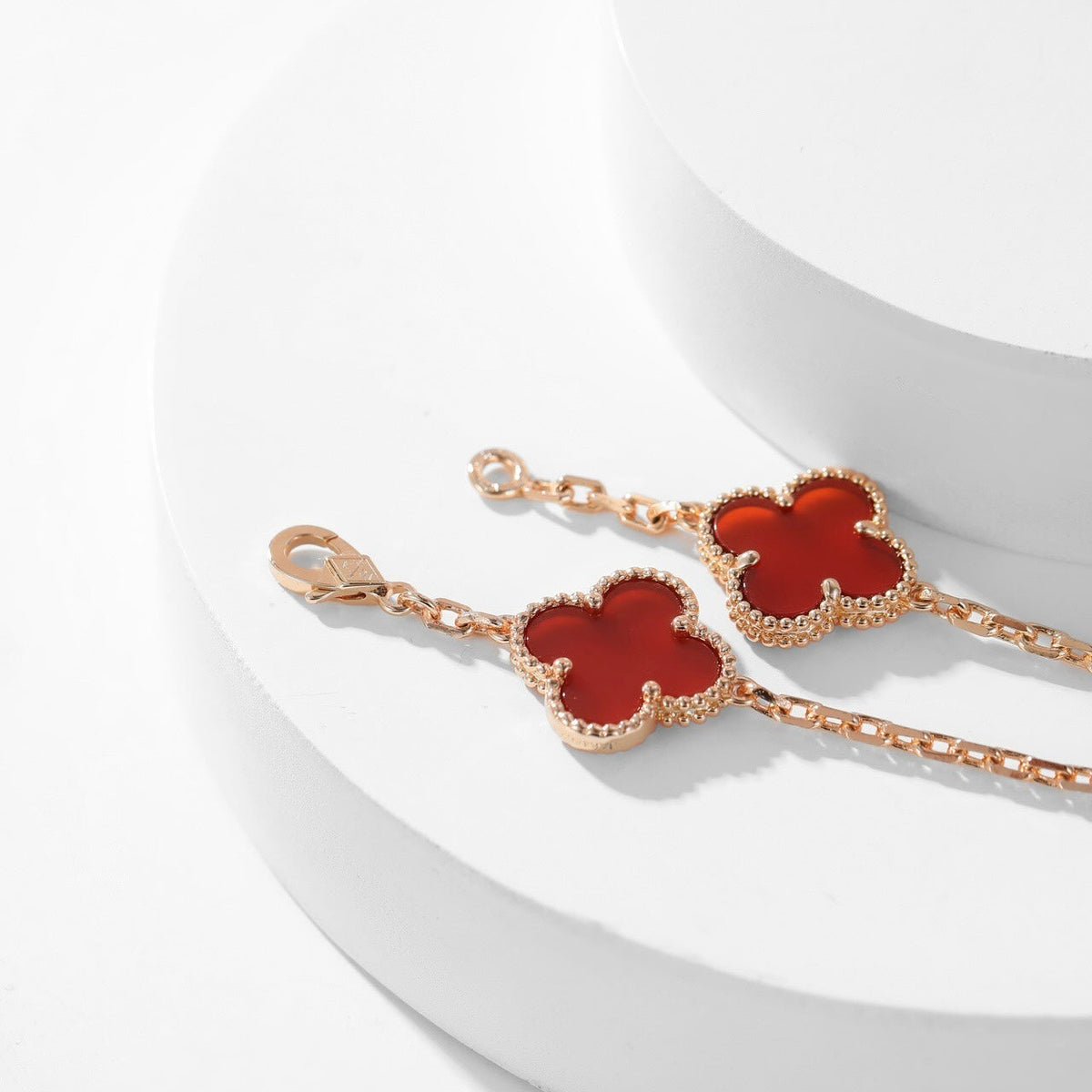[Elara jewelsry ]CLOVER 10 MOTIFS CARNELIAN NECKLACE