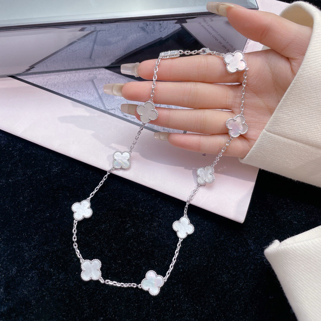 [Elara jewelsry ]CLOVER 10 MOTIFS WHITE MOTHER OF PEARL NECKLACE