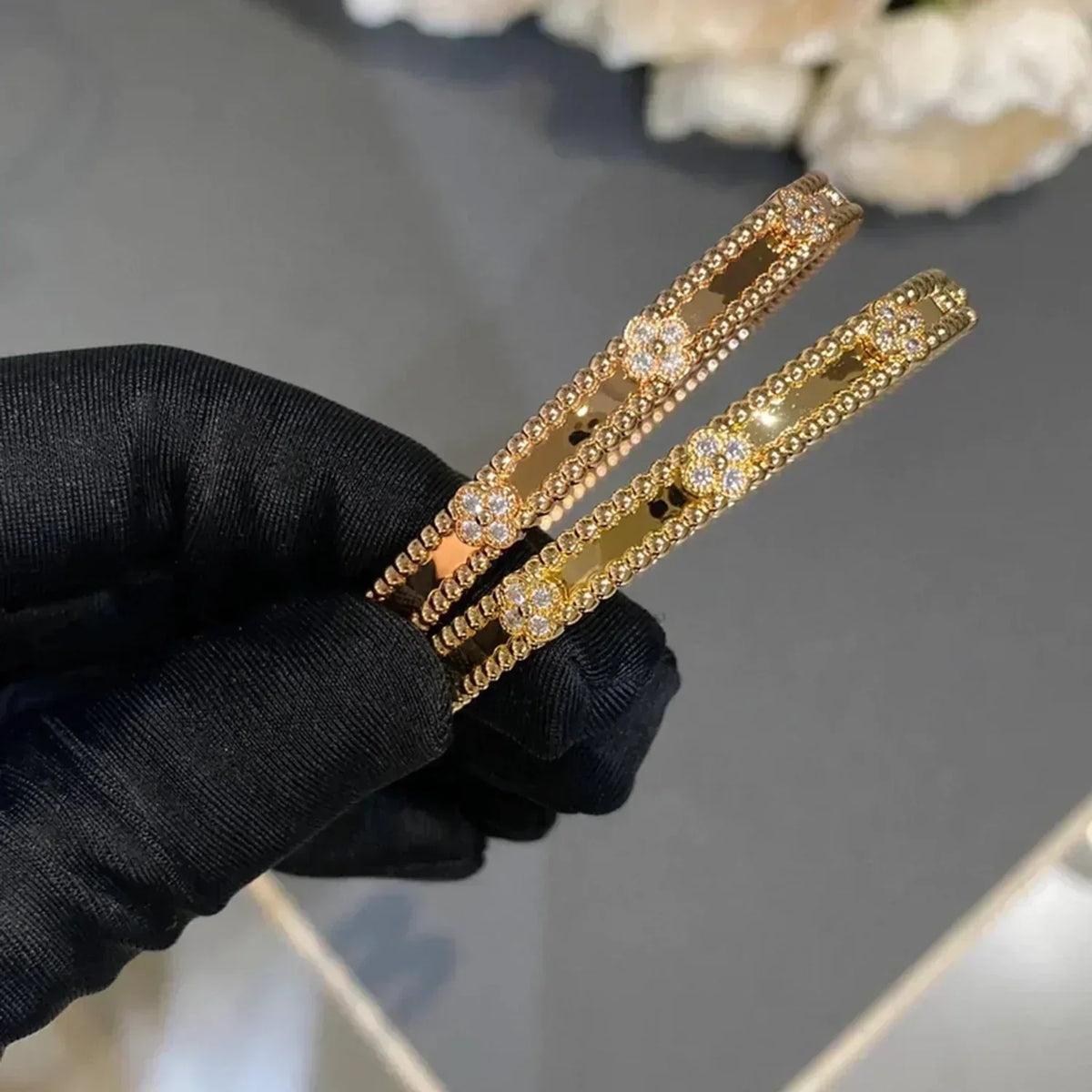 [Elara jewelsry ]CLOVER BRACELET 4MM DIAMONDS