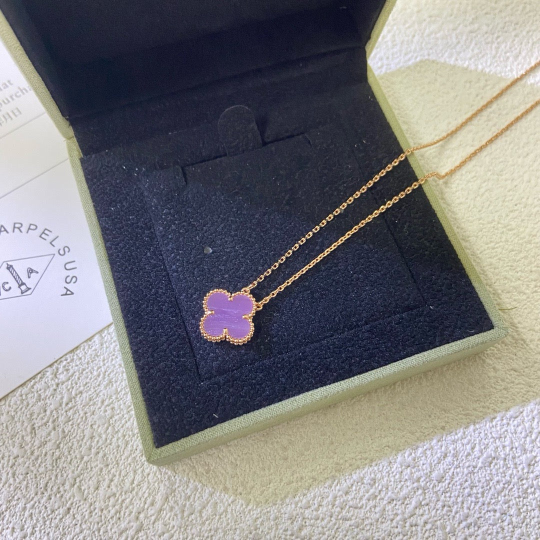 [Elara jewelsry ]CLOVER 15MM  PURPLE VIOLET NECKLACE