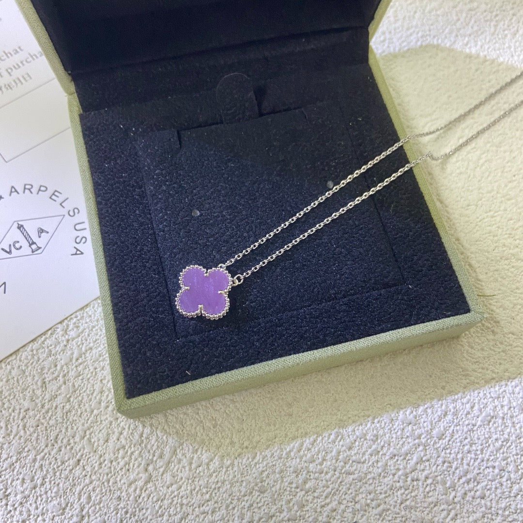 [Elara jewelsry ]CLOVER 15MM  PURPLE VIOLET NECKLACE