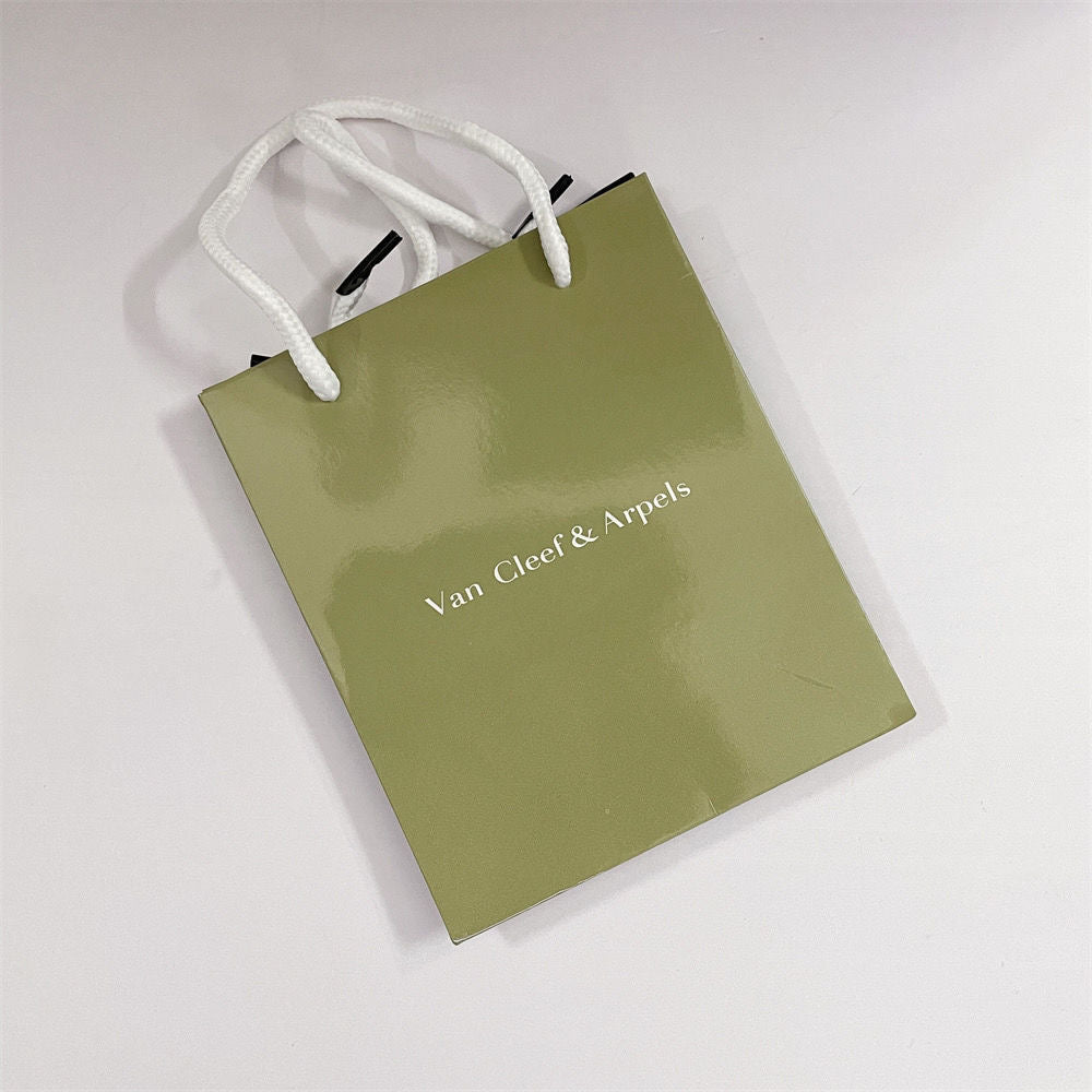 [Elara jewelsry ]VA CLOVER BRACELET NECKLACE RING BOX GIFT BAG