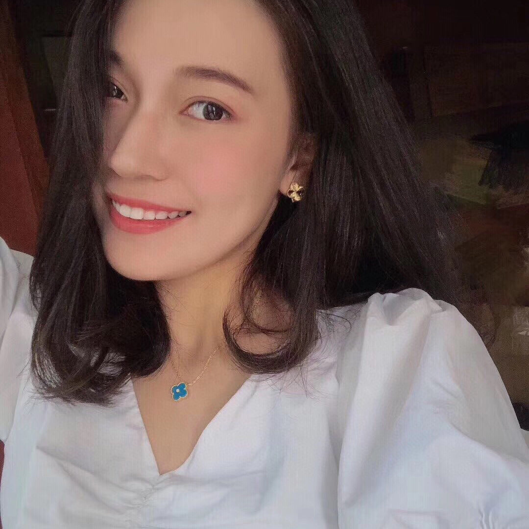 [Elara jewelsry ]CLOVER 15MM DIAMOND AND BLUE AGATE NECKLACE