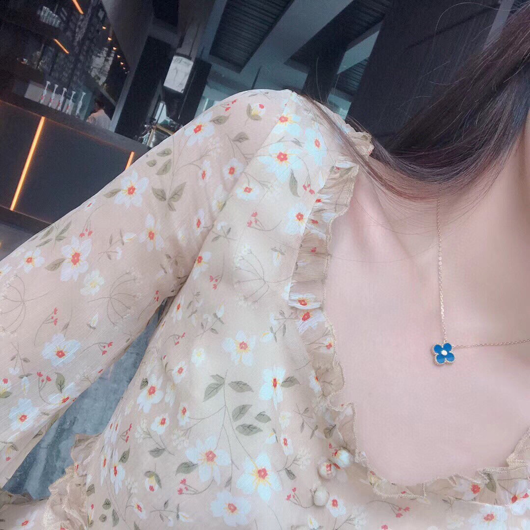[Elara jewelsry ]CLOVER 15MM DIAMOND AND BLUE AGATE NECKLACE