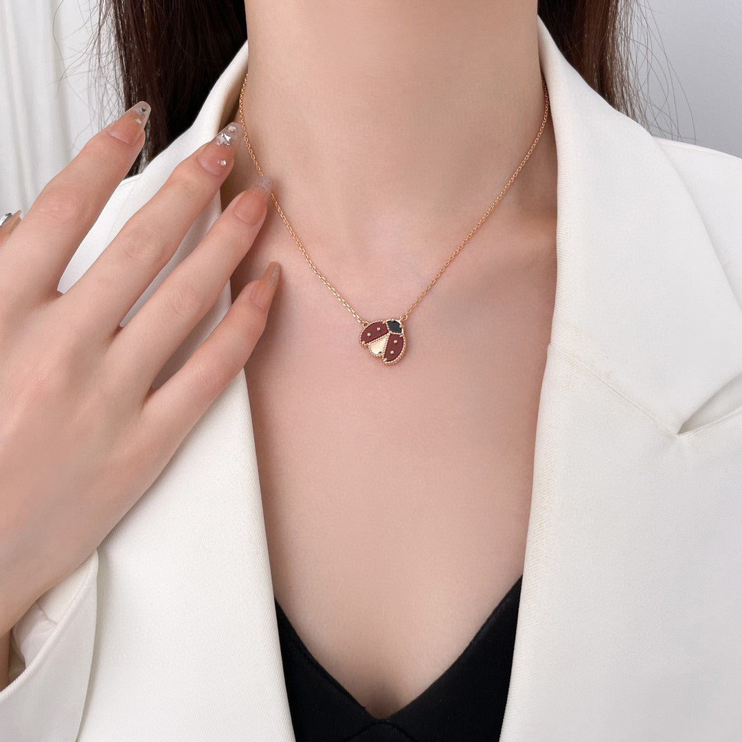 [Elara jewelsry ]LUCKY  CARNELIANS LADYBUG NECKLACE