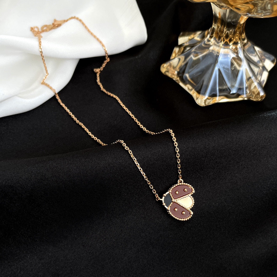 [Elara jewelsry ]LUCKY  CARNELIANS LADYBUG NECKLACE