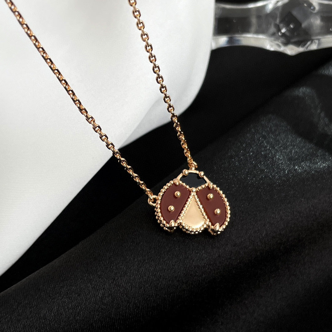 [Elara jewelsry ]LUCKY  CARNELIANS LADYBUG NECKLACE