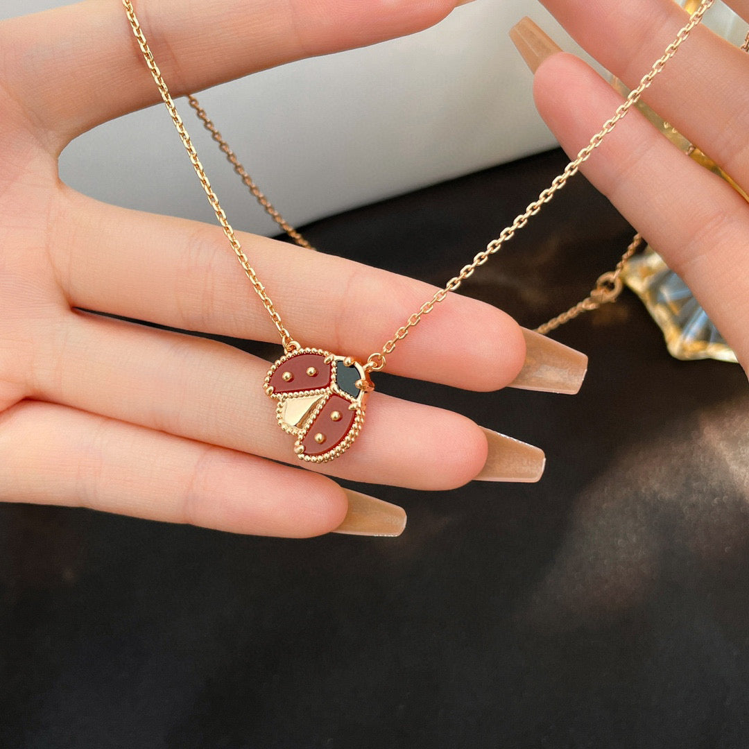 [Elara jewelsry ]LUCKY  CARNELIANS LADYBUG NECKLACE