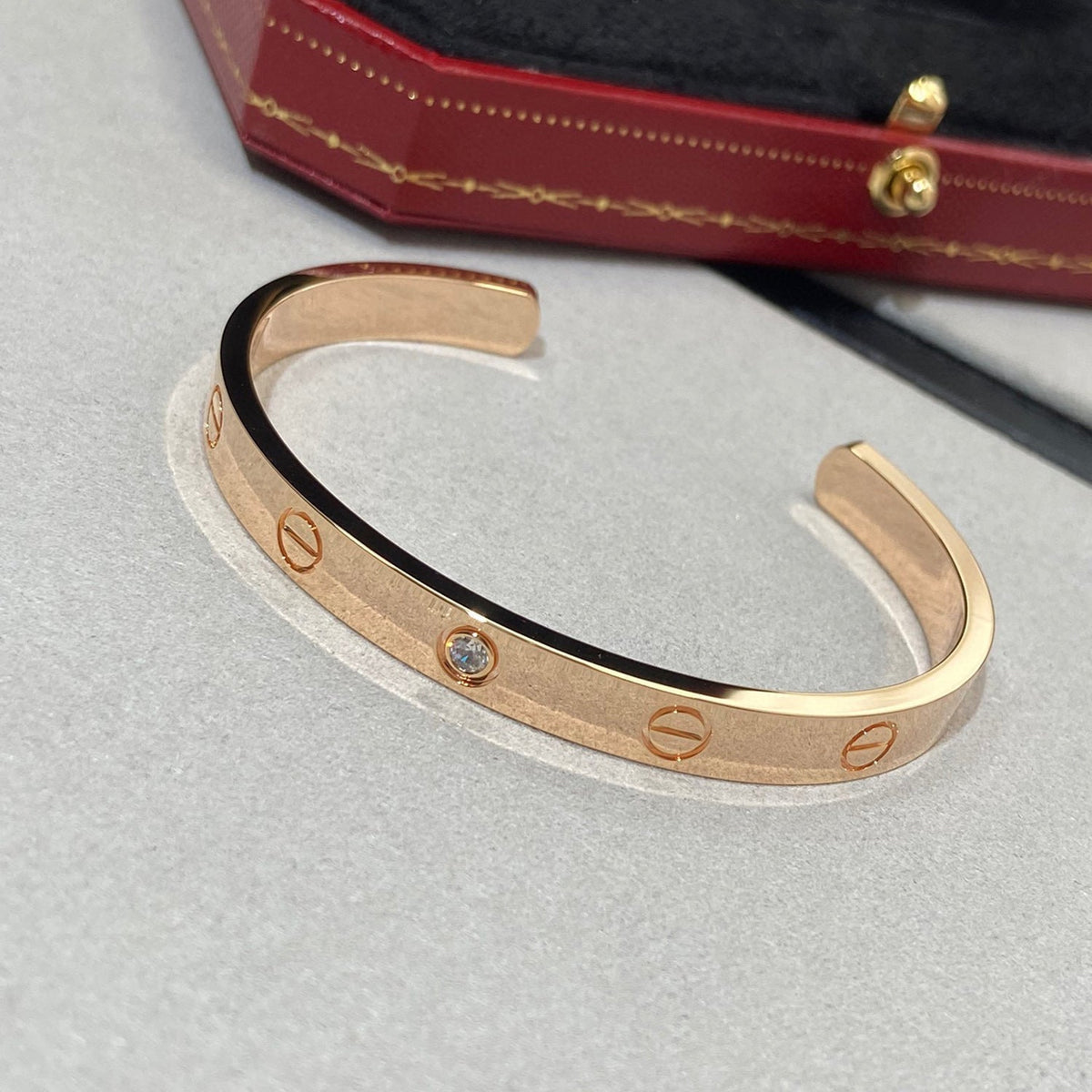 [Elara jewelsry ]LOVE BRACELET 6.1MM 1 DIAMOND OPEN CUFF