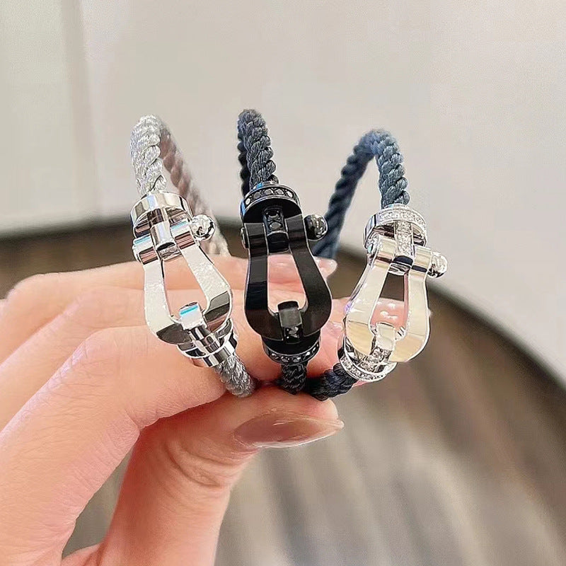 [Elara jewelsry ]FORCE LARGE HORSESHOE HALF DIAMOND BRACELET SILVER