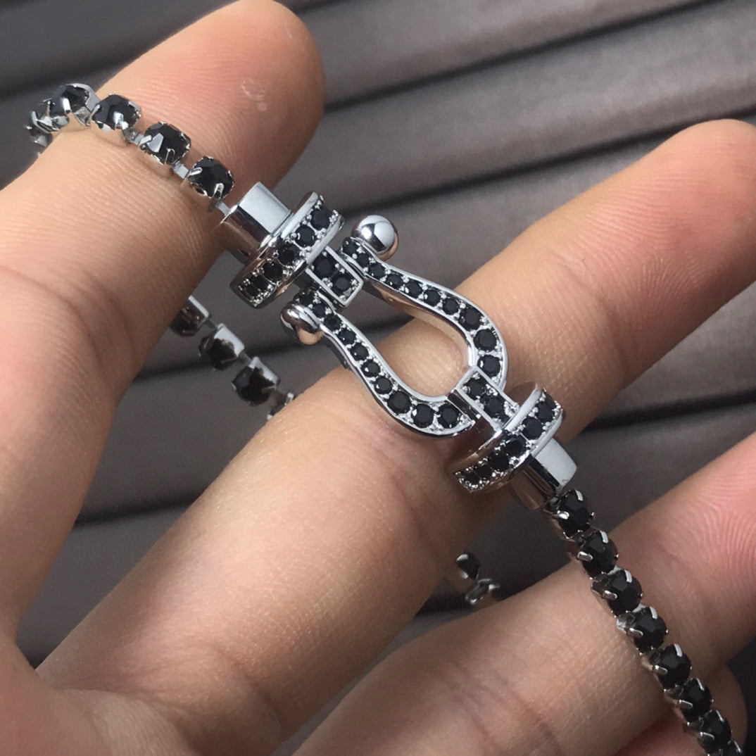 [Elara jewelsry ]FORCE  LARGE HORSESHOE FULL DIAMOND TENNIS BRACELET